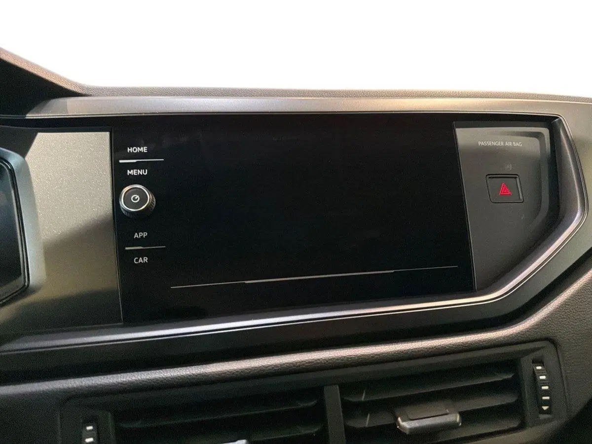 Volkswagen Polo nuova a Prato (14)