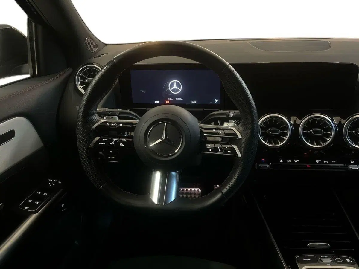 Mercedes-Benz GLA SUV usata a Firenze (11)