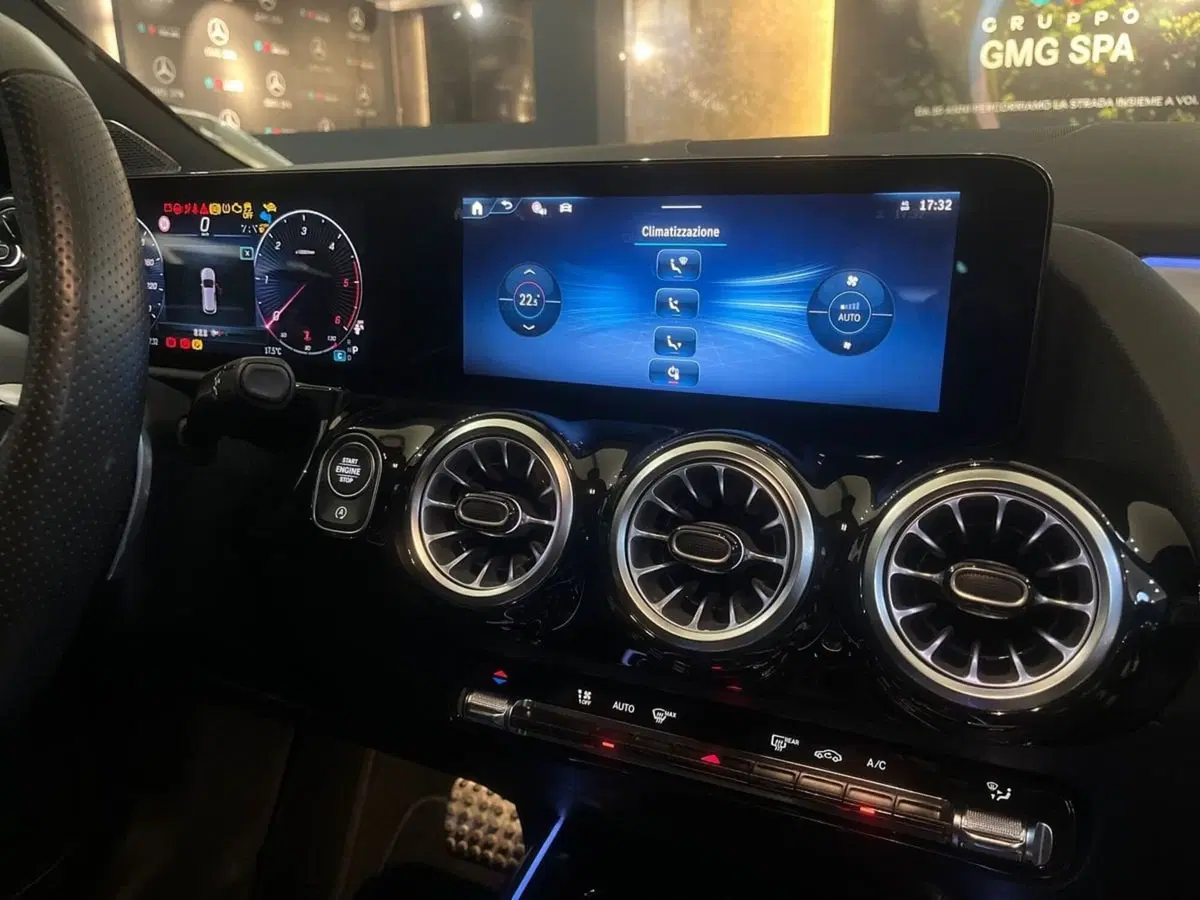 Mercedes-Benz GLA SUV usata a Firenze (12)