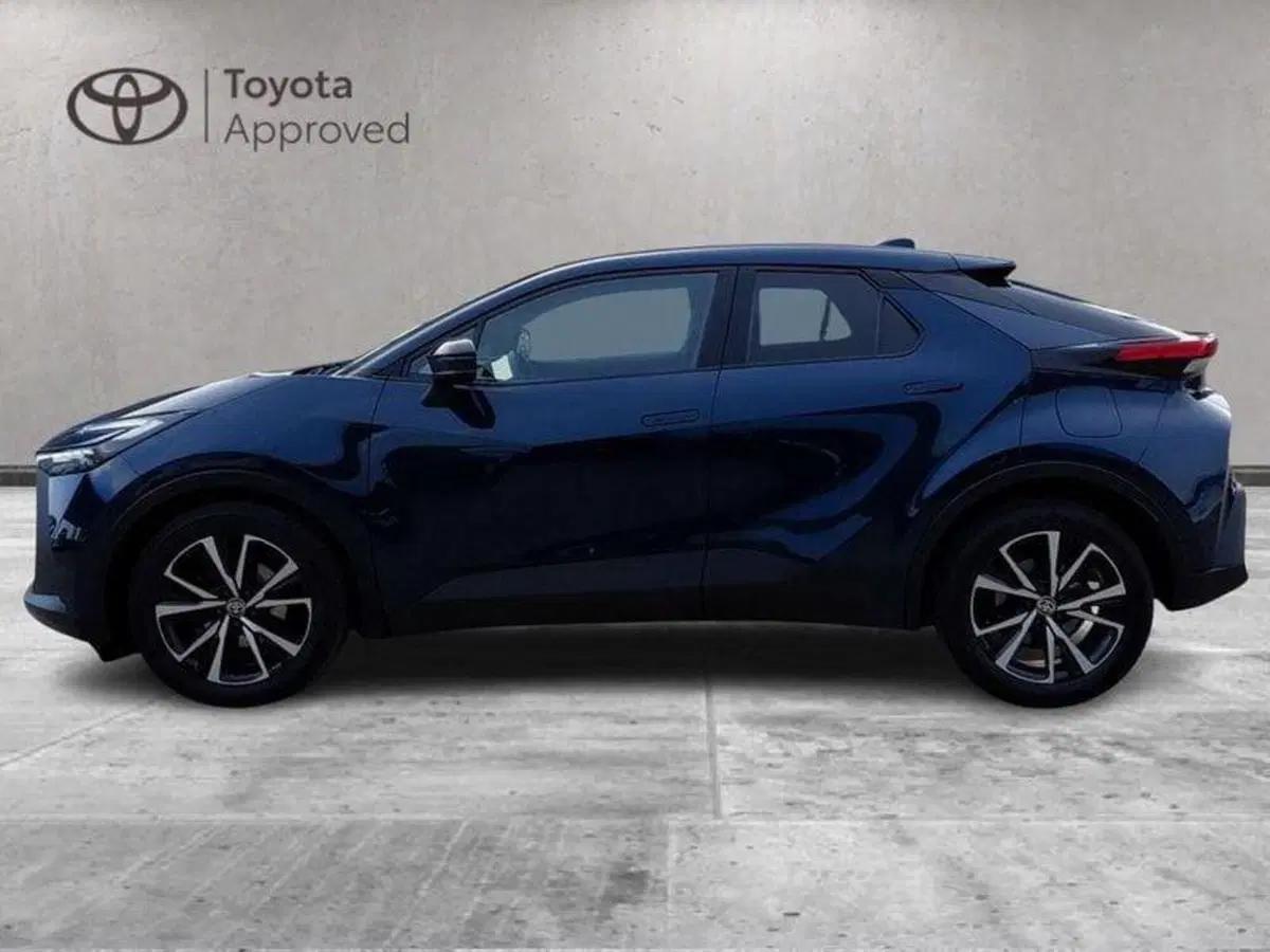 Toyota Toyota C-HR usata a Cagliari (3)