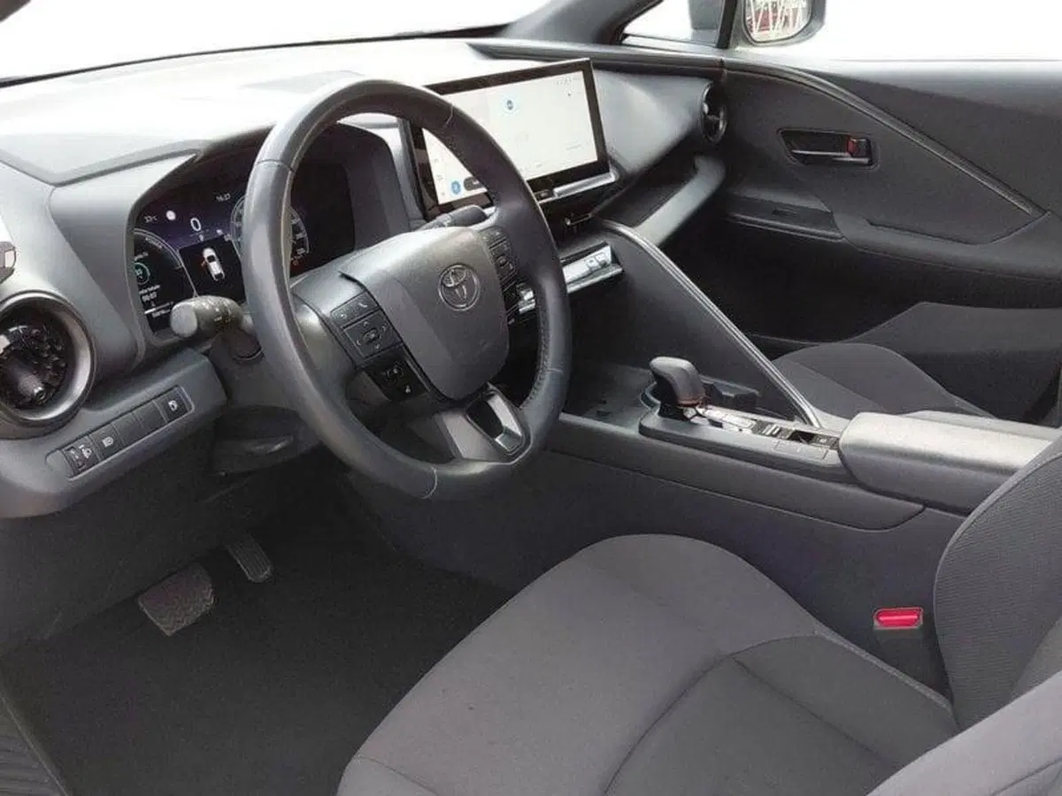 Toyota Toyota C-HR usata a Cagliari (7)