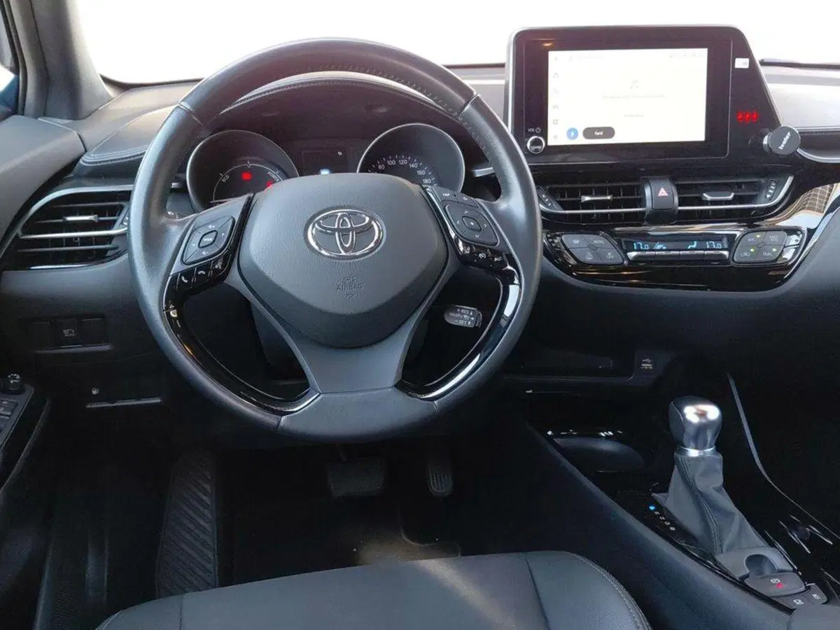 Toyota Toyota C-HR usata a Cagliari (8)