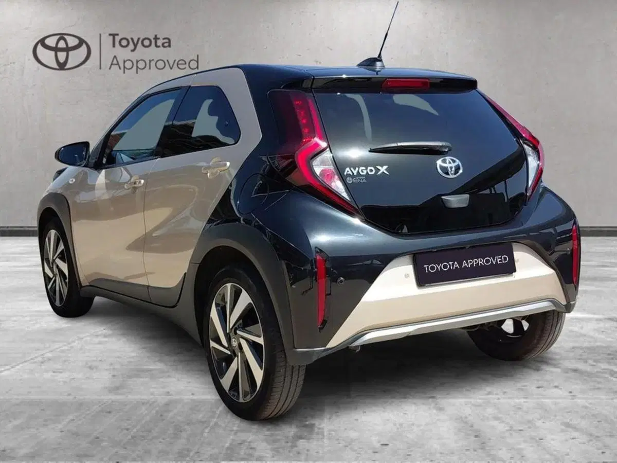 Toyota Aygo X usata a Cagliari (5)