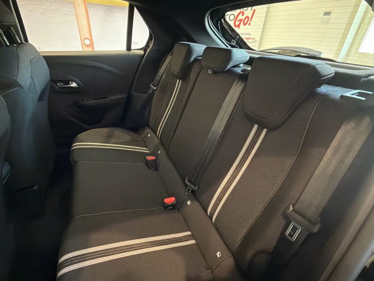 Opel Corsa nuova a Palermo (10)