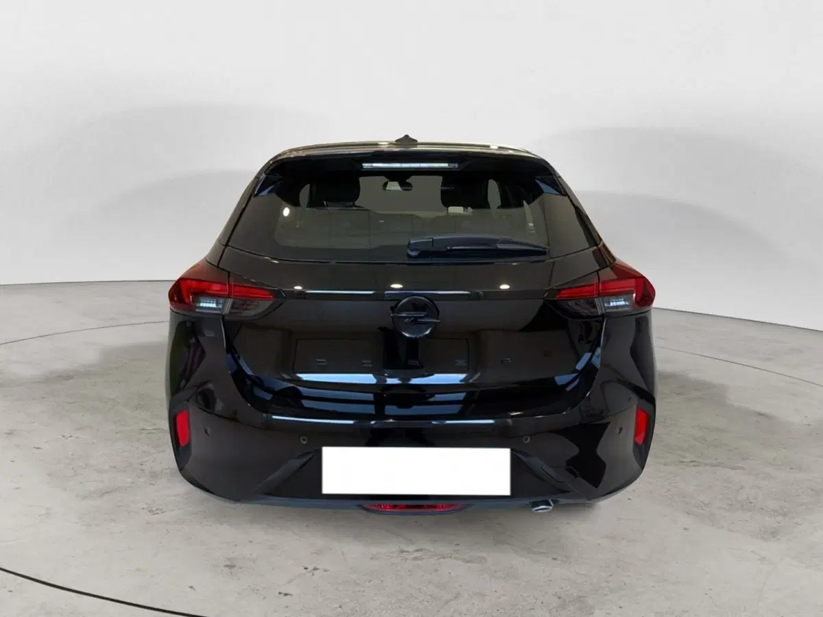 Opel Corsa nuova a Palermo (7)