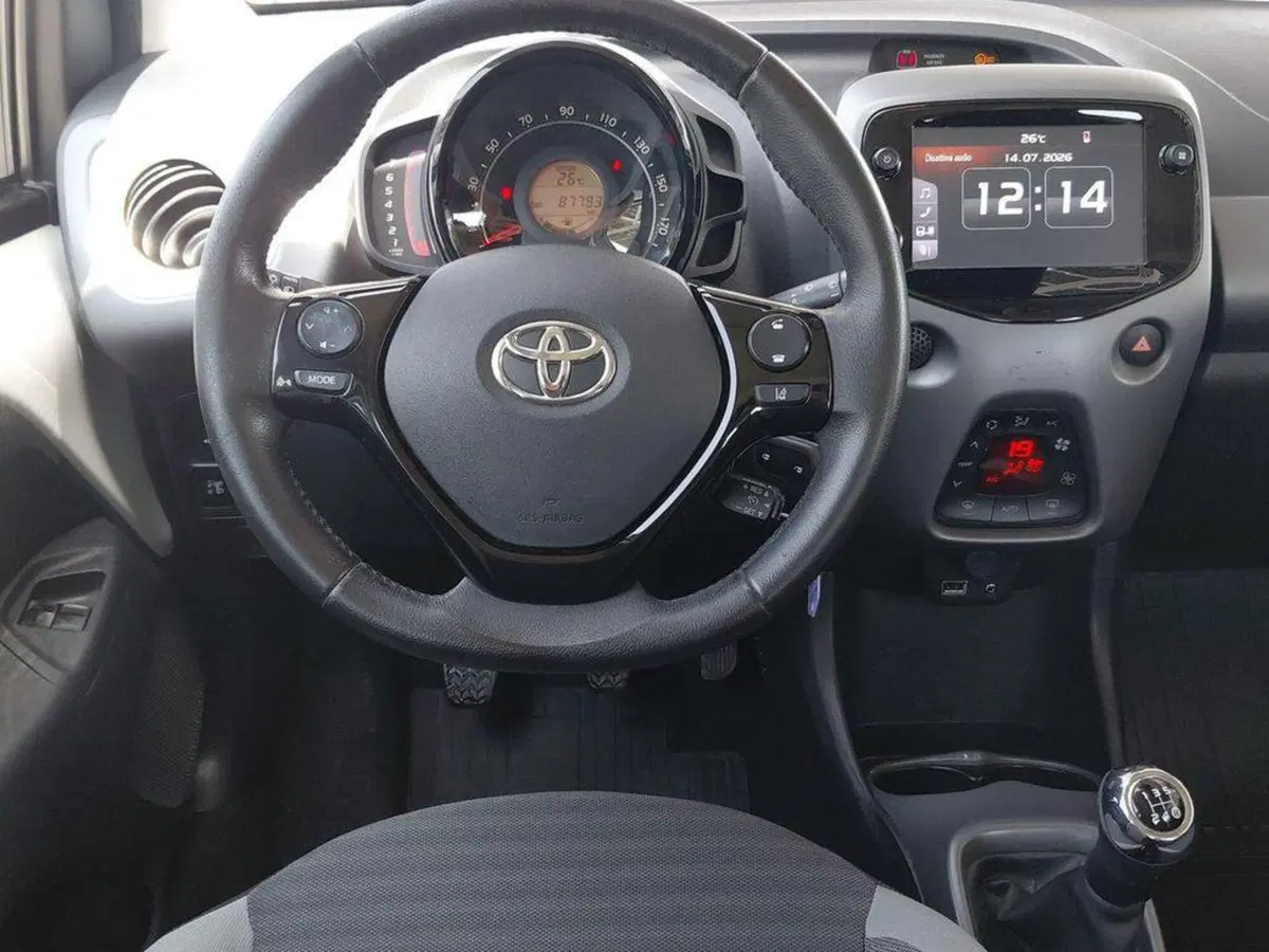 Toyota Aygo usata a Cagliari (8)