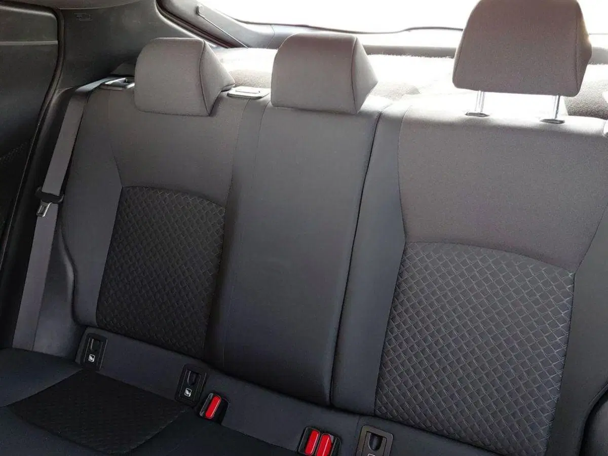 Toyota Toyota C-HR usata a Cagliari (10)