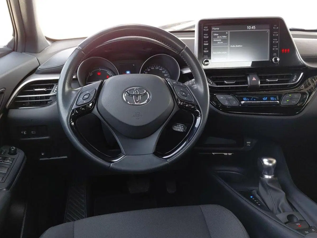 Toyota Toyota C-HR usata a Cagliari (7)