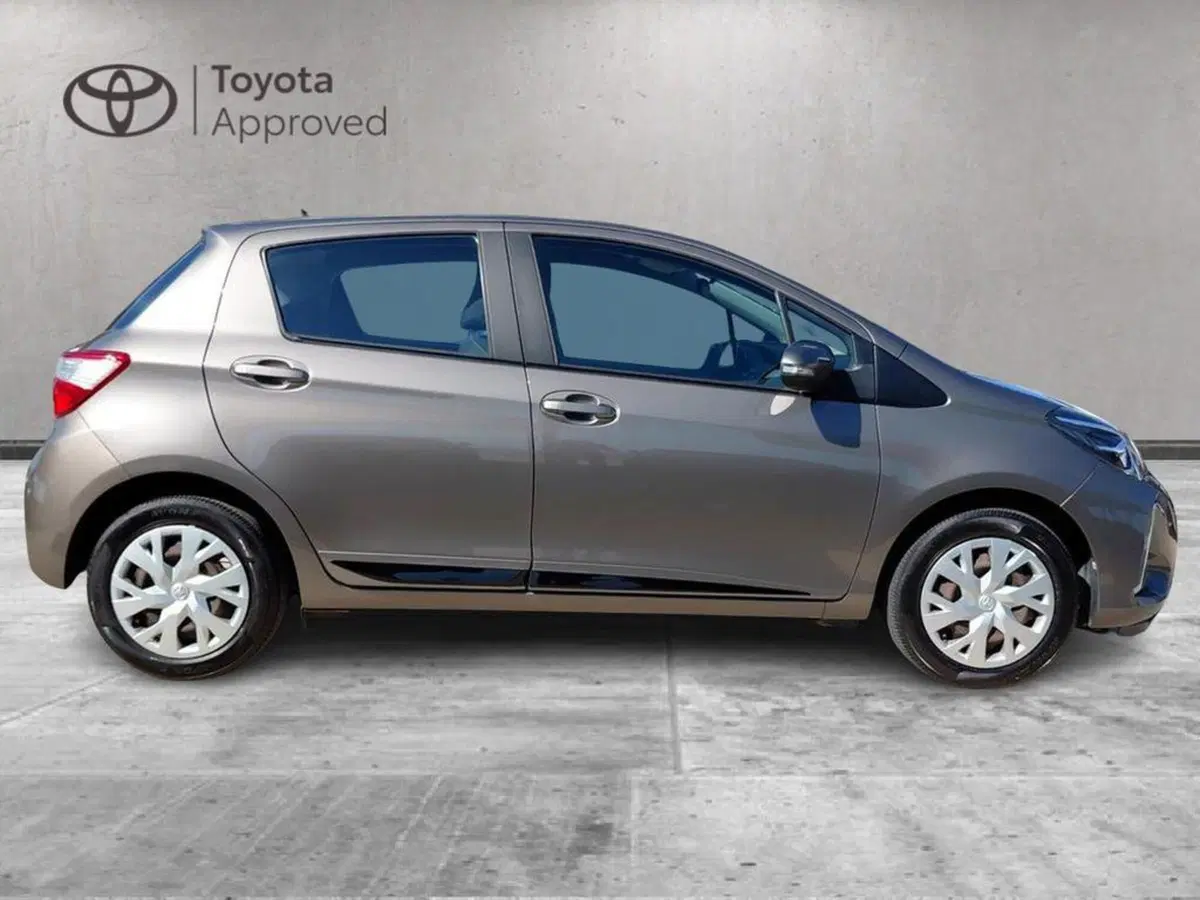 Toyota Yaris usata a Cagliari (3)