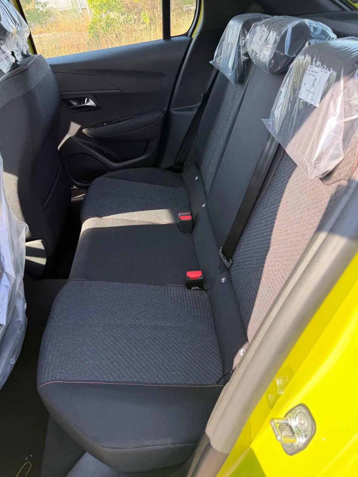 Peugeot 208 nuova a Foggia (11)