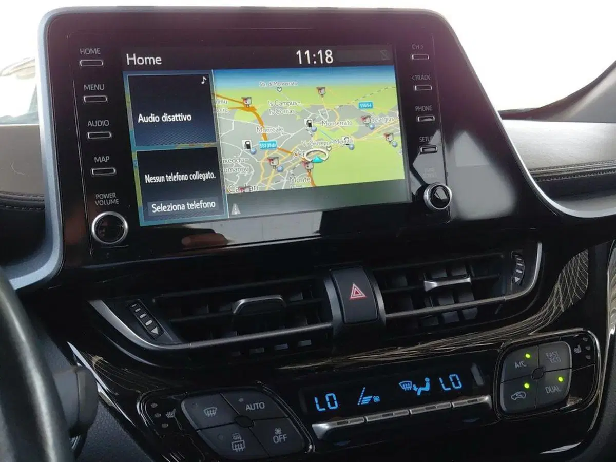 Toyota Toyota C-HR usata a Cagliari (10)