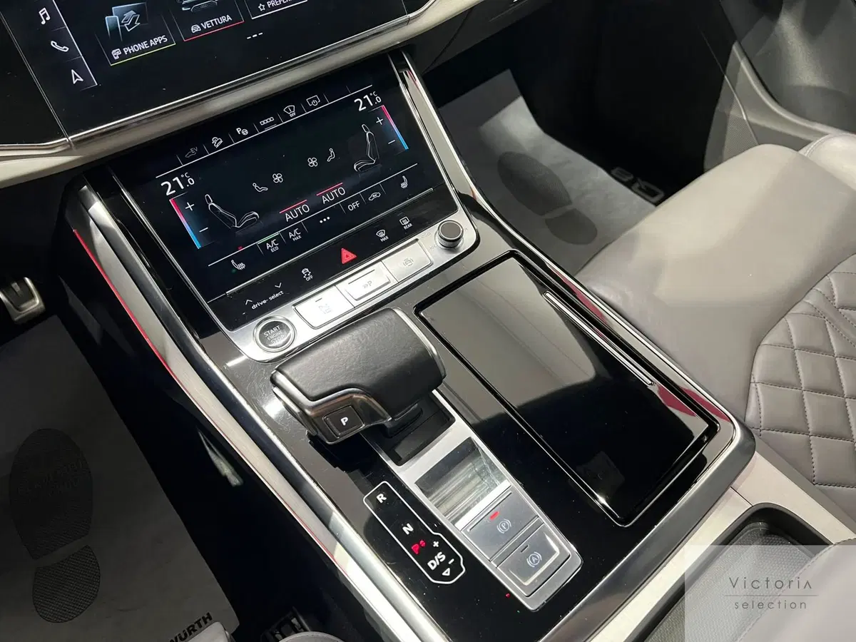 Audi Q8 Sportback usata a Brescia (14)