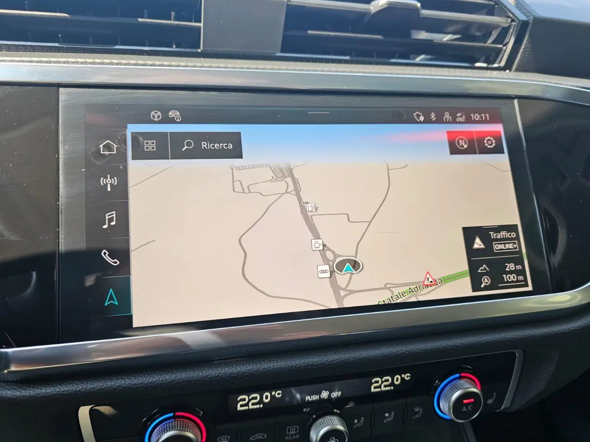 Audi Q3 usata a Bari (15)