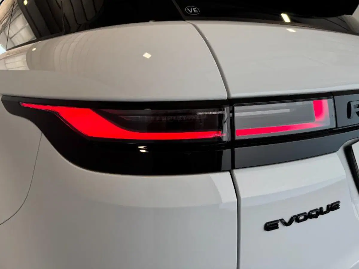 Land Rover Range Rover Evoque usata a Venezia (10)