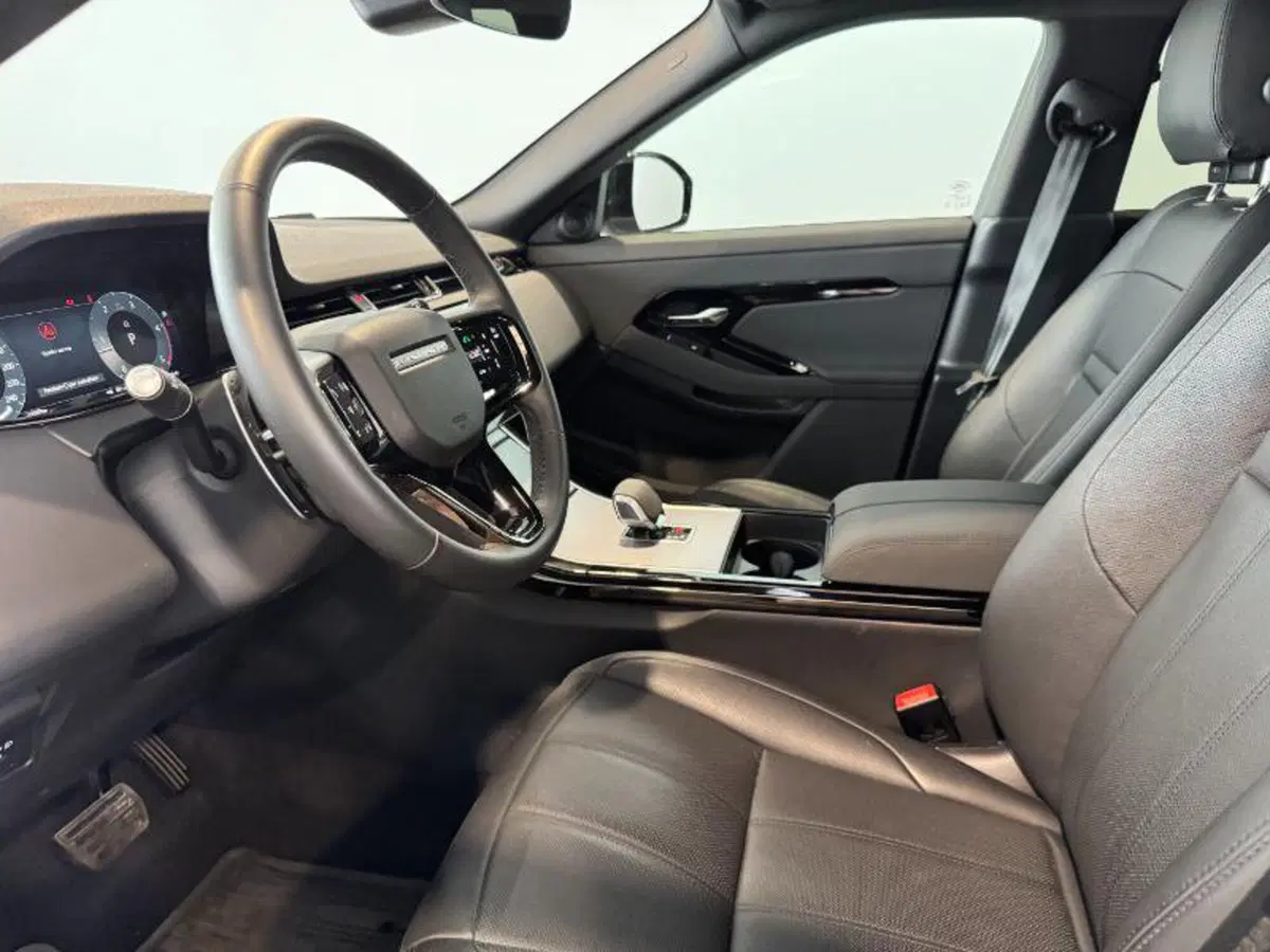 Land Rover Range Rover Evoque usata a Venezia (12)