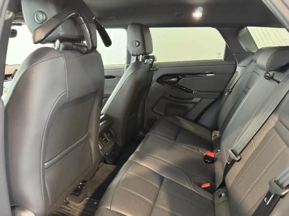 Land Rover Range Rover Evoque usata a Venezia (13)