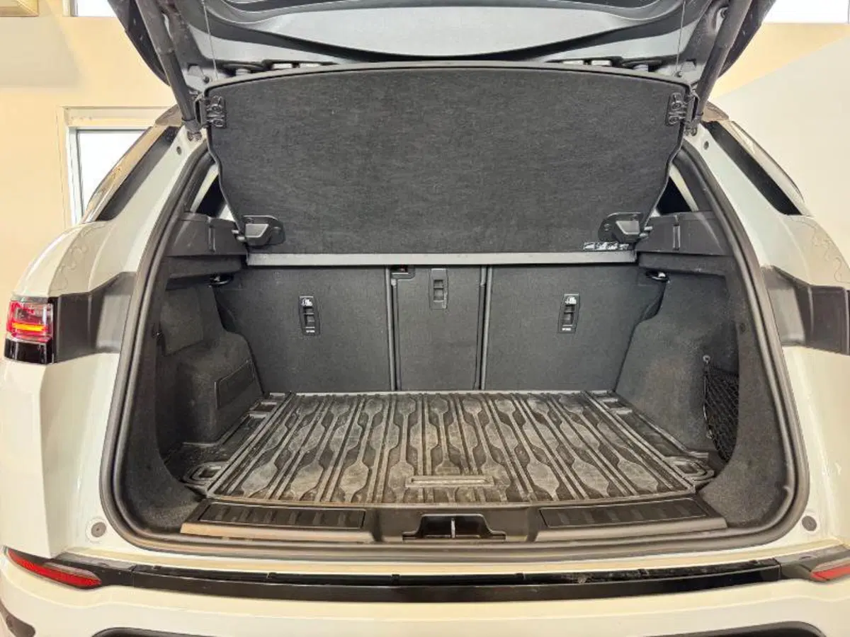 Land Rover Range Rover Evoque usata a Venezia (14)