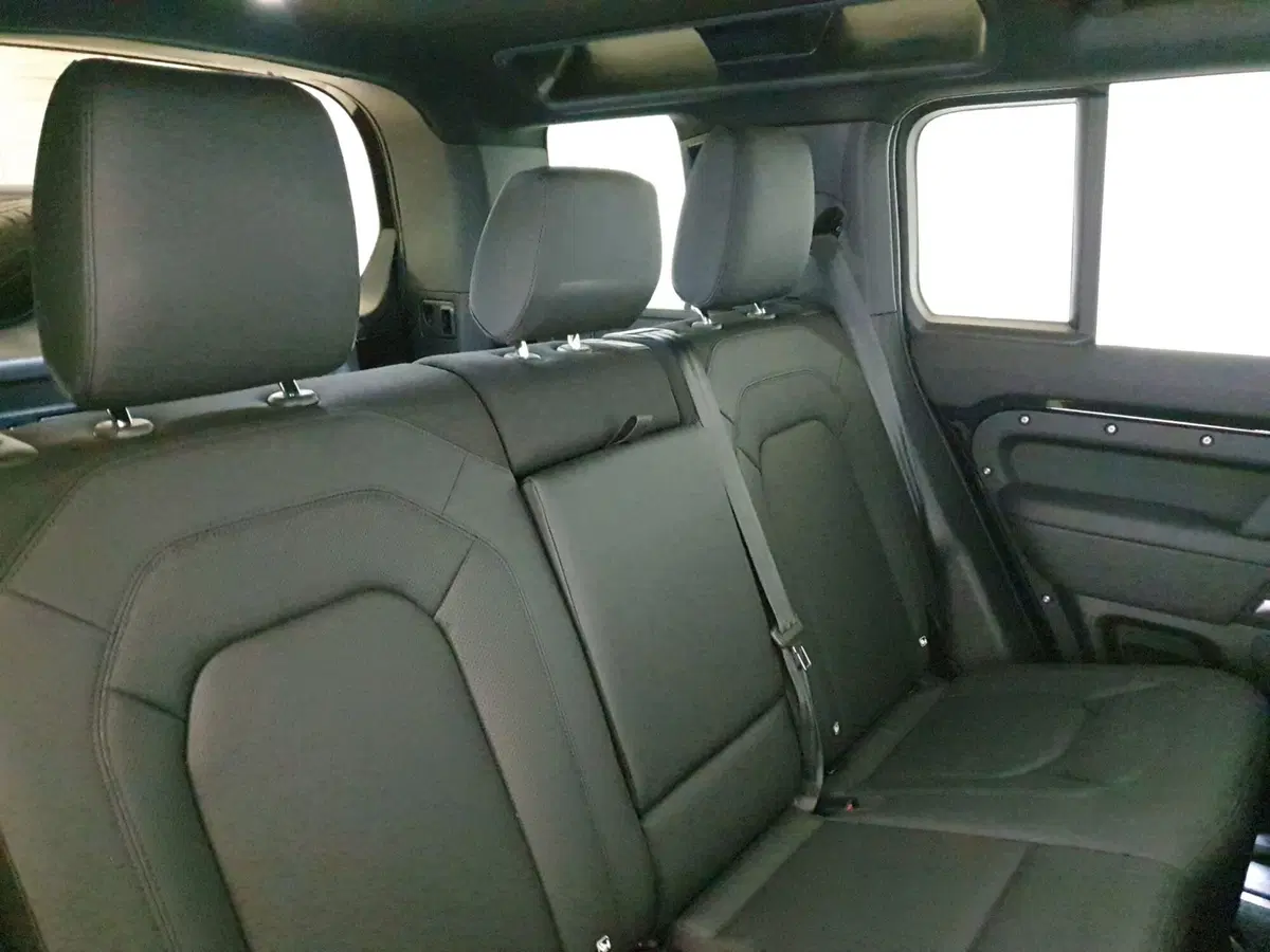 Land Rover Defender usata a Monza e Brianza (13)