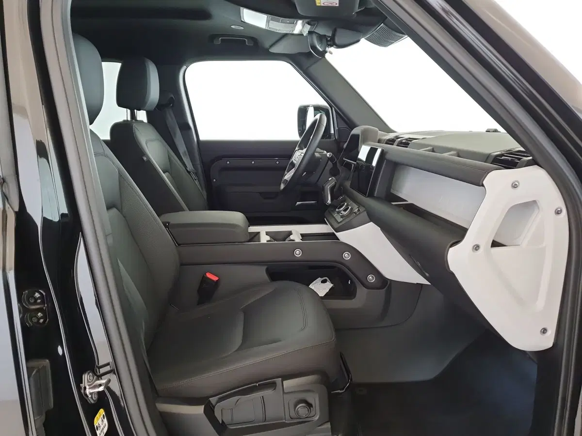 Land Rover Defender usata a Monza e Brianza (3)