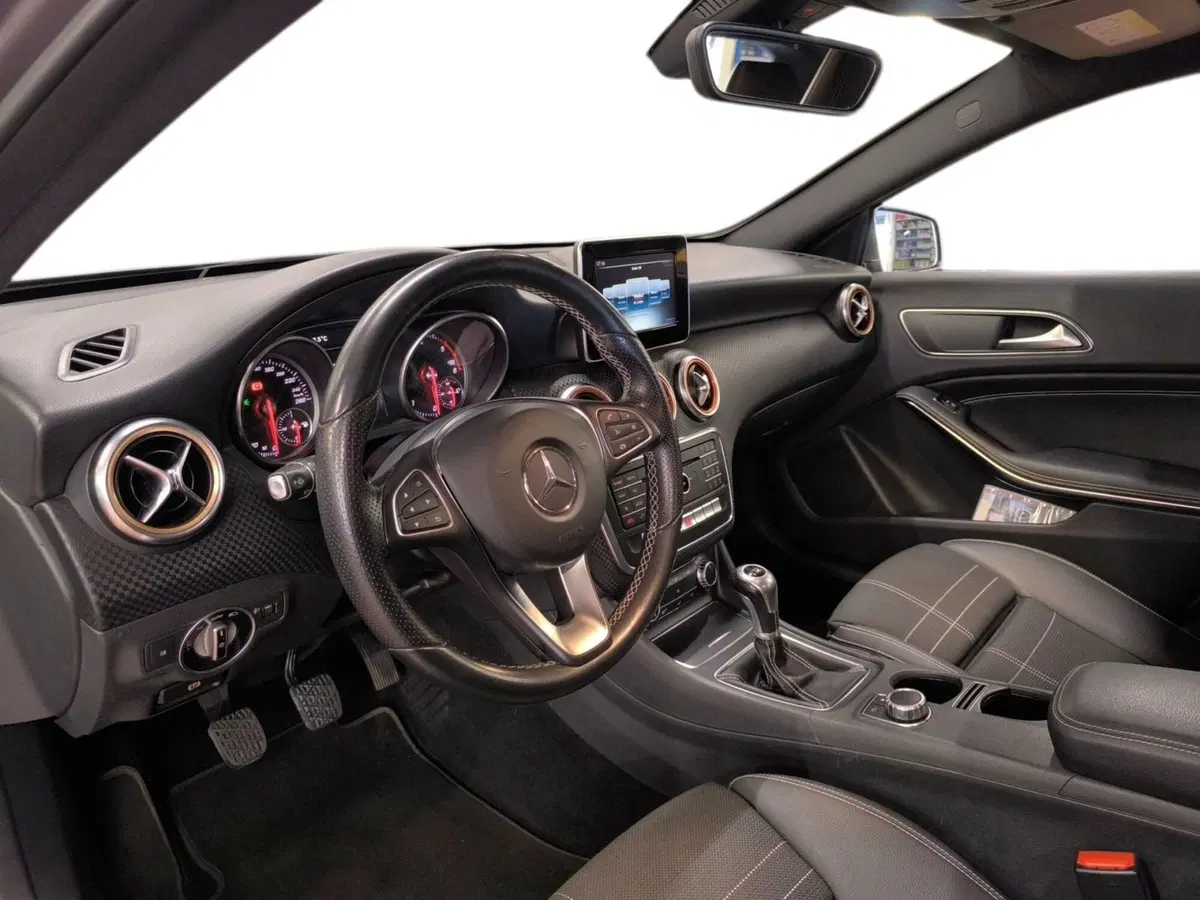 Mercedes-Benz Classe A usata a Udine (10)