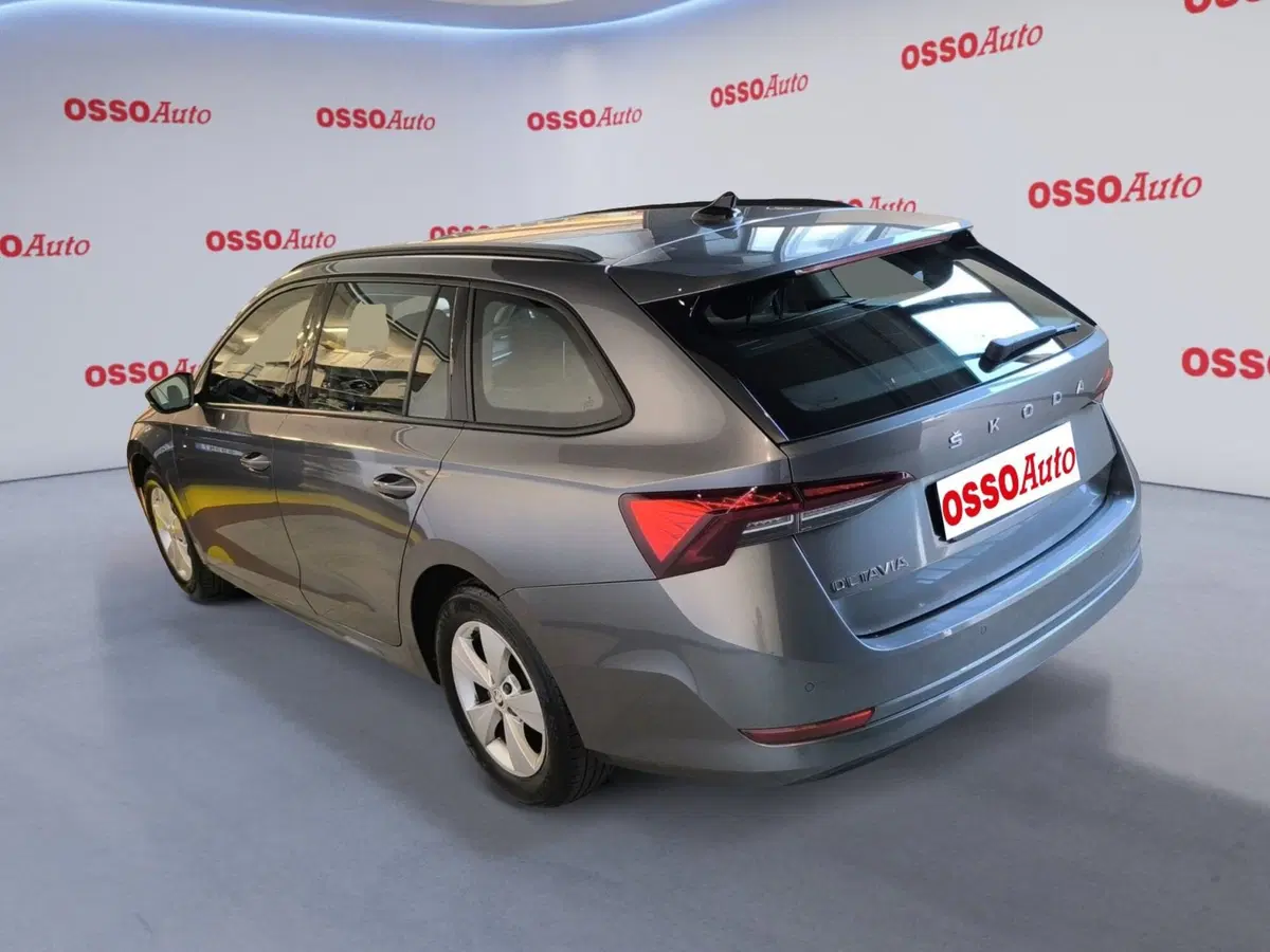 Skoda Octavia Station Wagon usata a Udine (4)