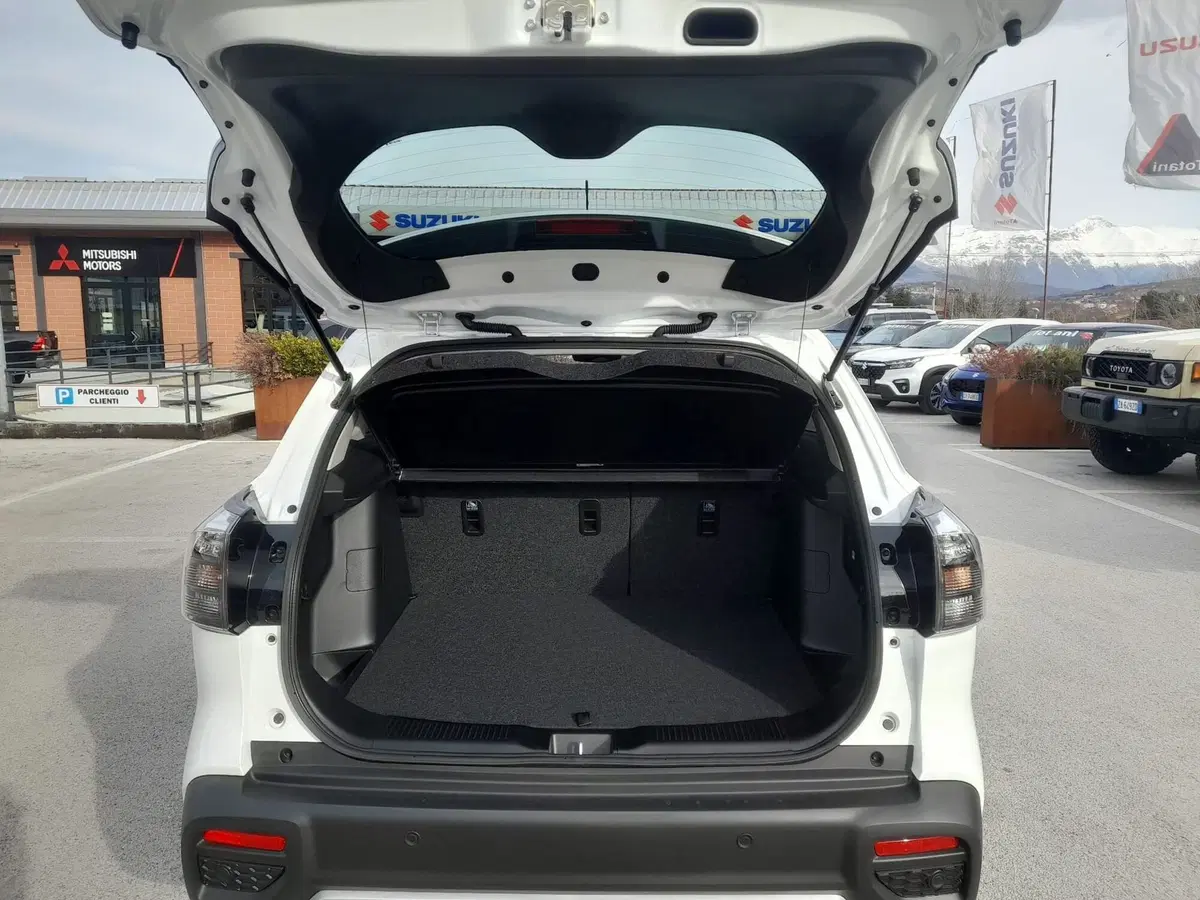 Suzuki S-Cross nuova a L'Aquila (14)
