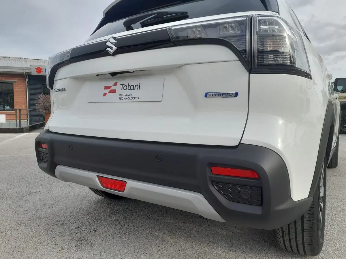 Suzuki S-Cross nuova a L'Aquila (6)