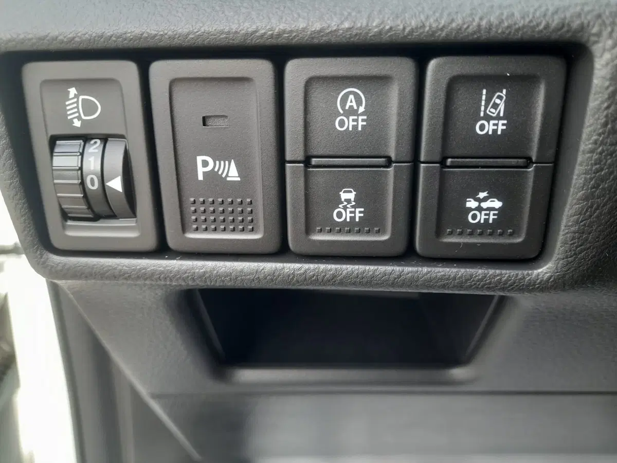 Suzuki S-Cross nuova a L'Aquila (8)