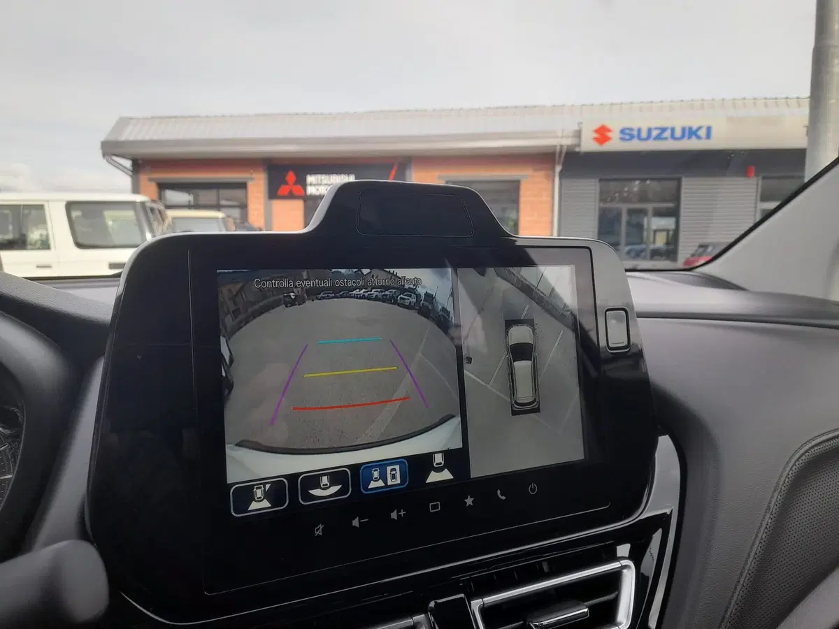 Suzuki S-Cross nuova a L'Aquila (9)