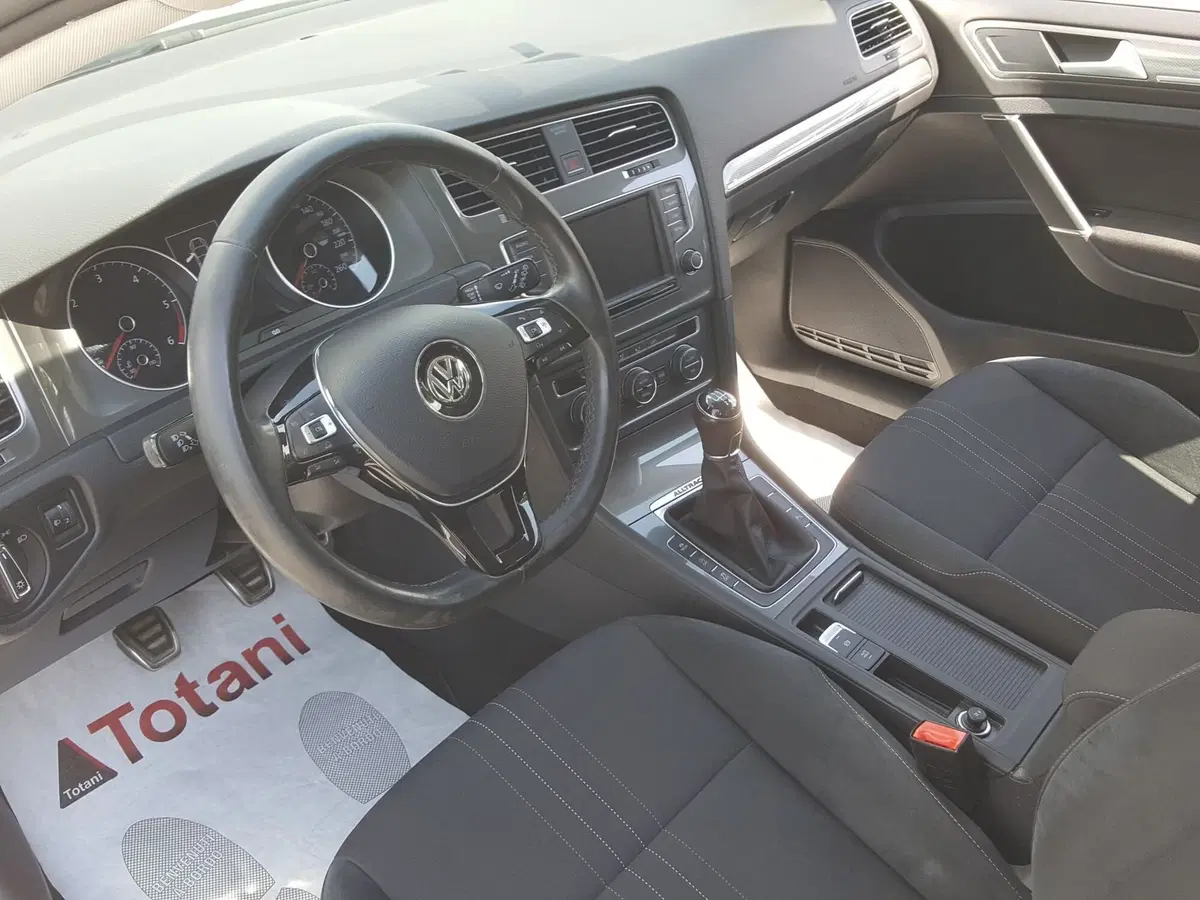 Volkswagen Golf Variant usata a L'Aquila (17)