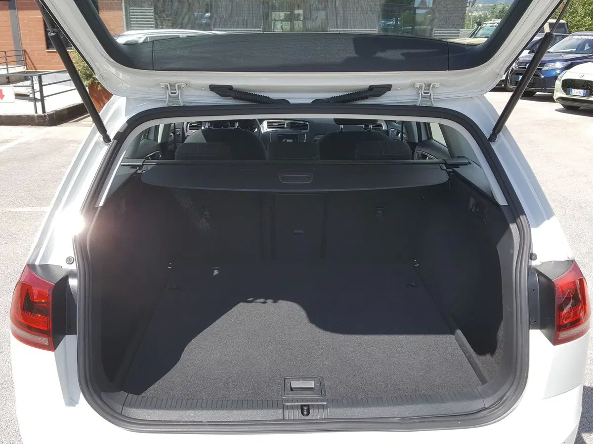 Volkswagen Golf Variant usata a L'Aquila (20)