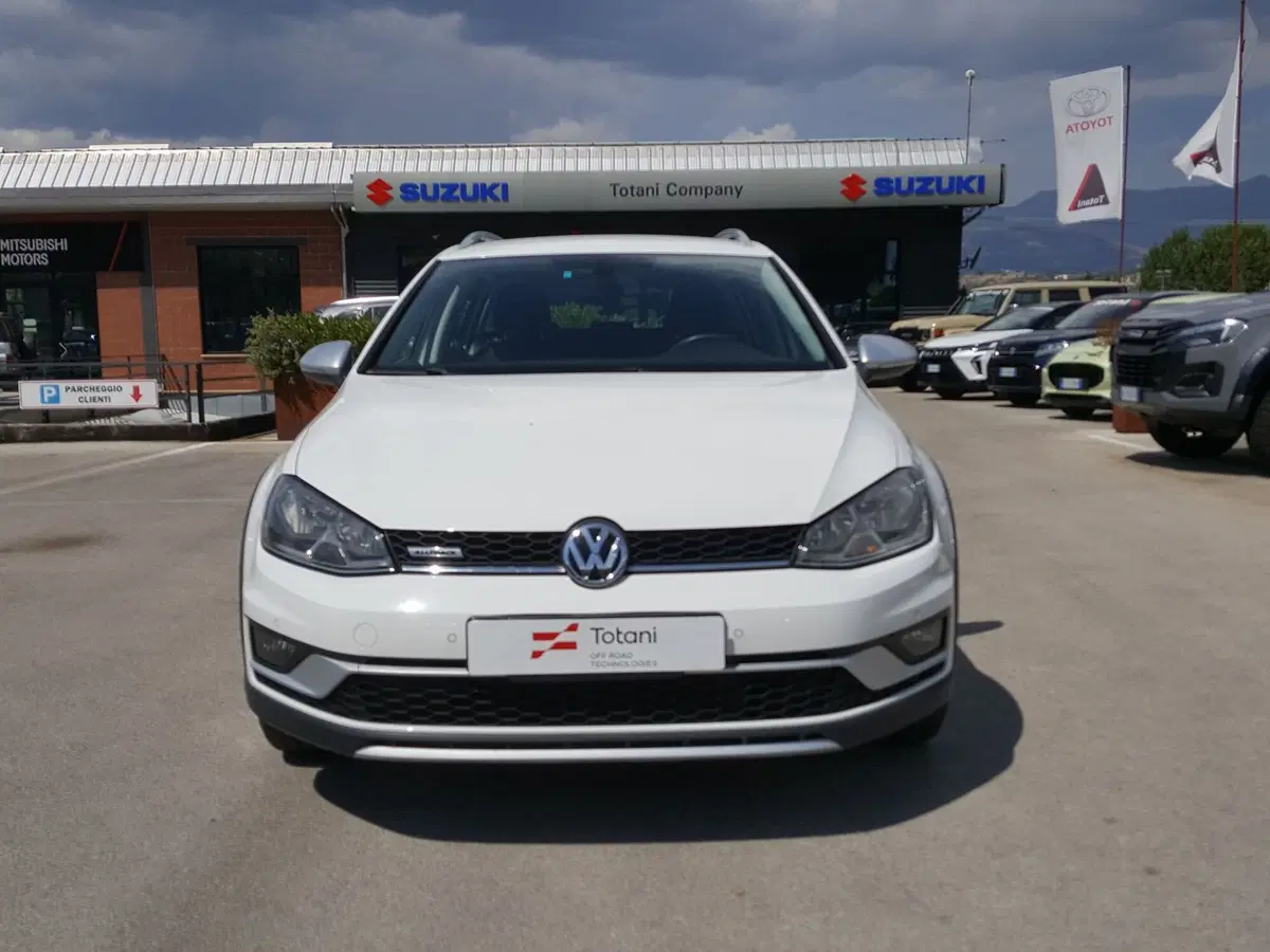 Volkswagen Golf Variant usata a L'Aquila (3)