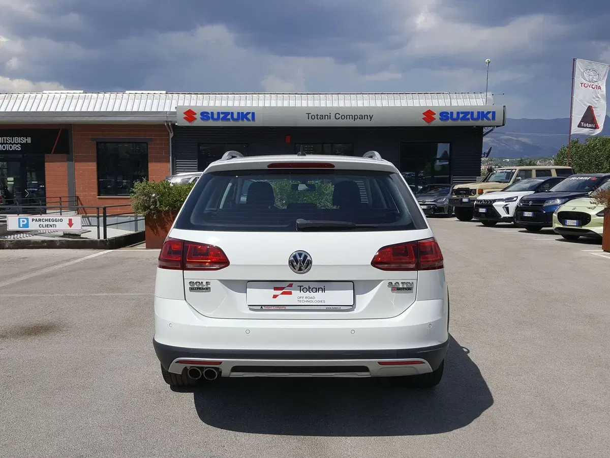 Volkswagen Golf Variant usata a L'Aquila (7)