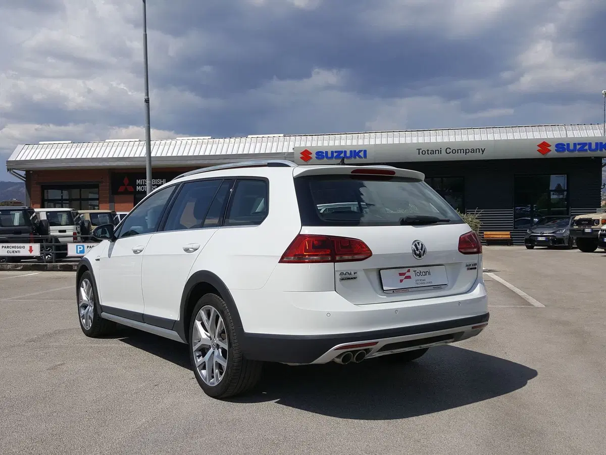 Volkswagen Golf Variant usata a L'Aquila (8)