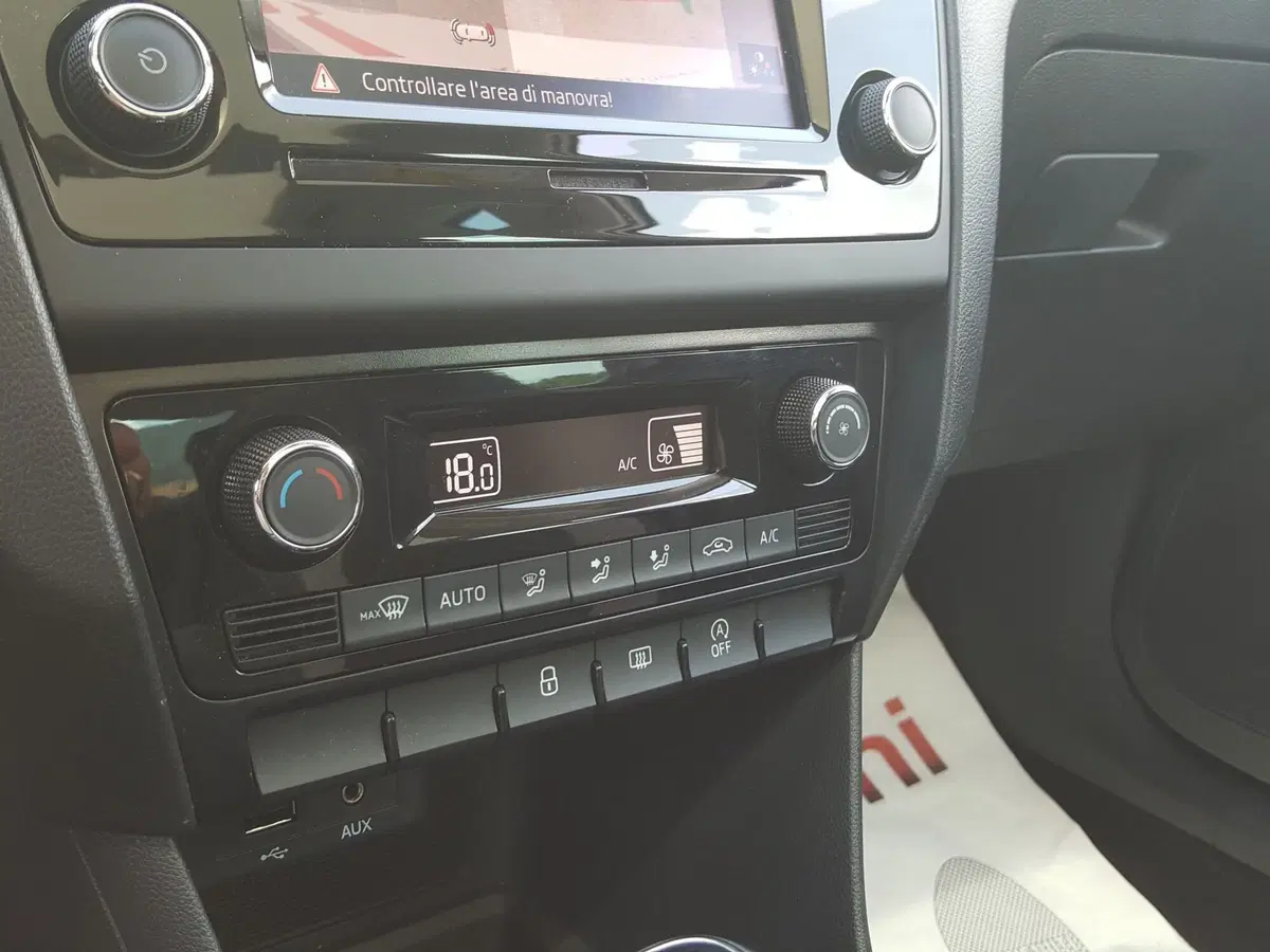 Skoda Rapid Spaceback usata a L'Aquila (11)