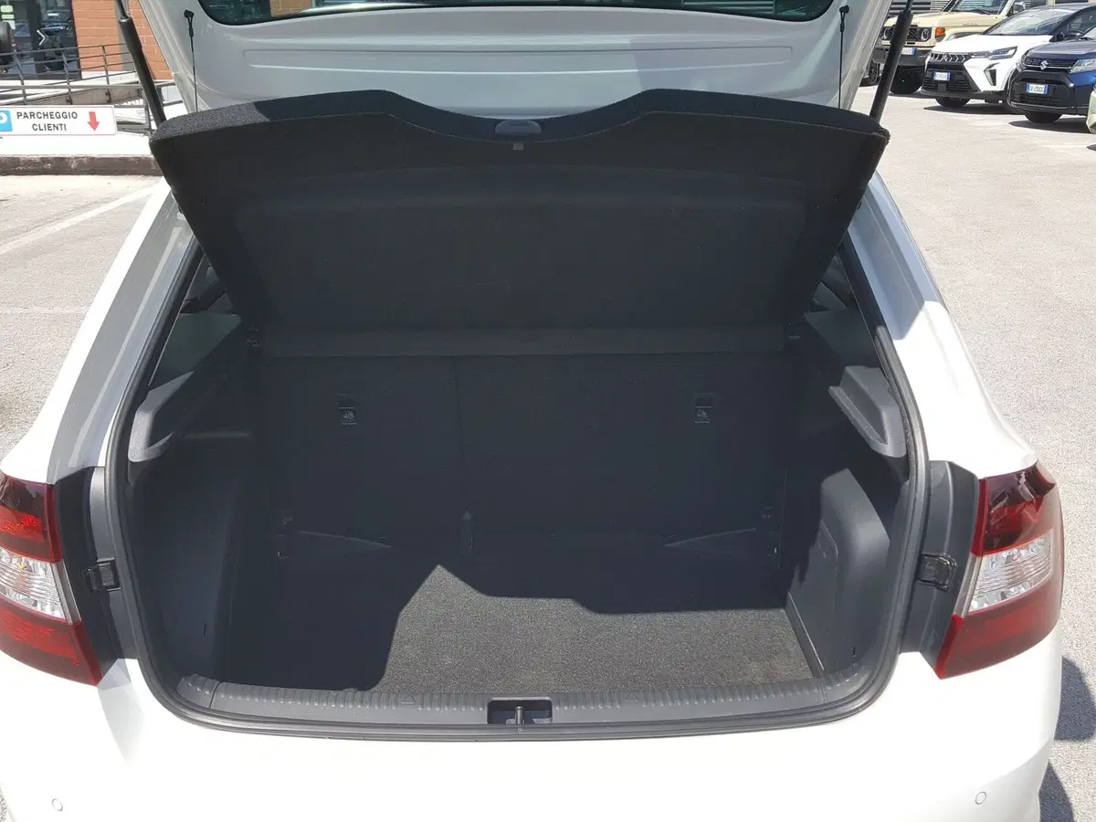 Skoda Rapid Spaceback usata a L'Aquila (20)