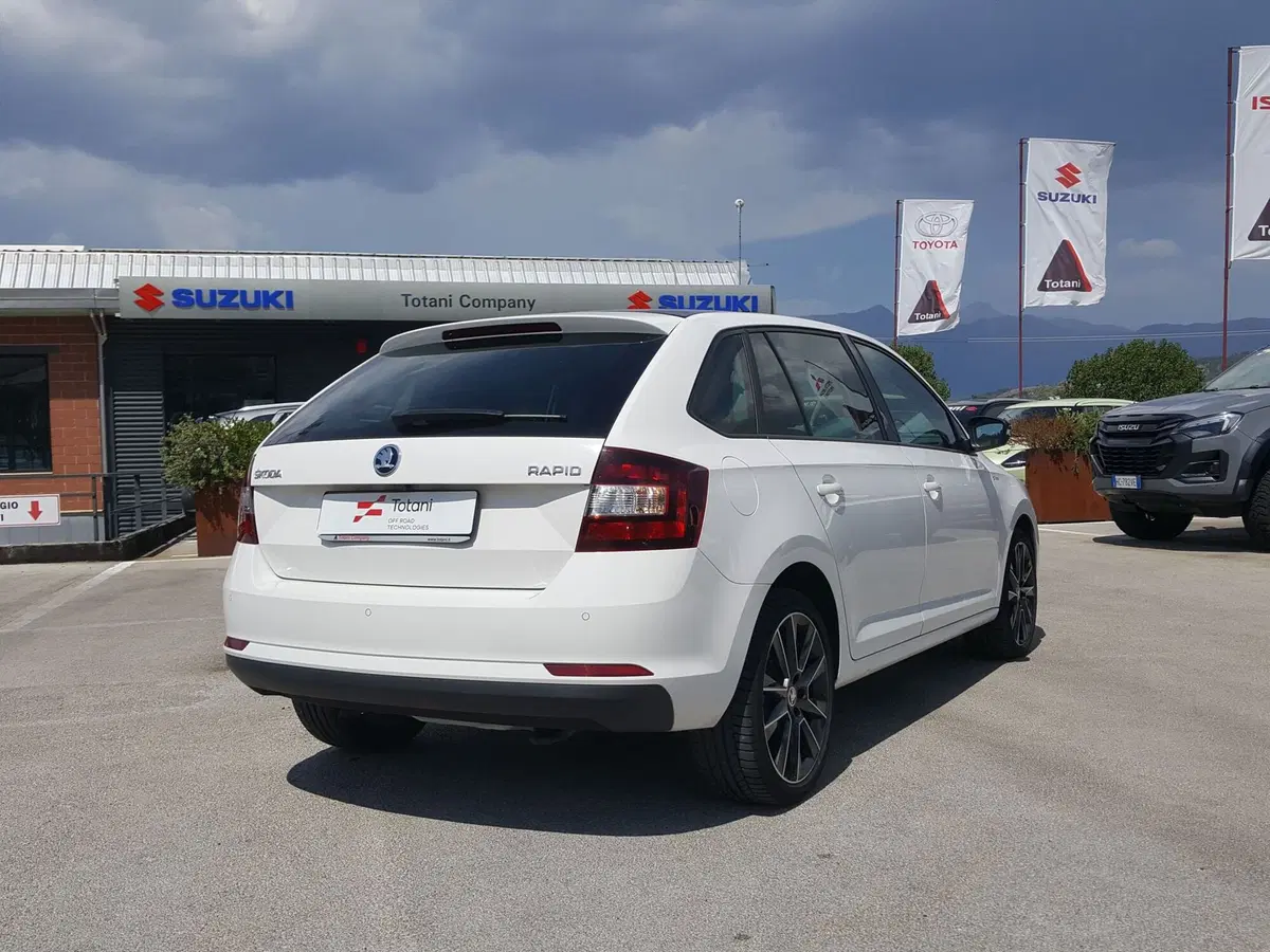 Skoda Rapid Spaceback usata a L'Aquila (5)