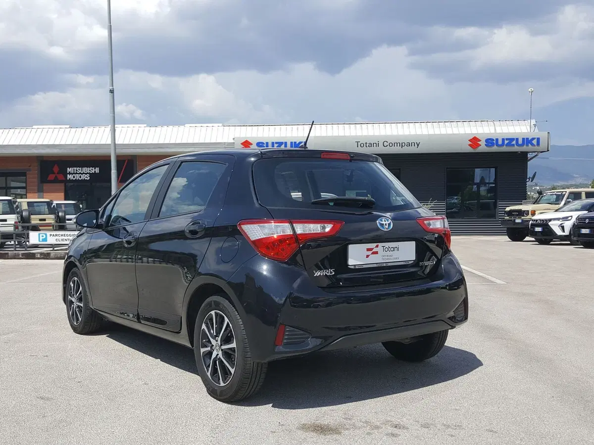 Toyota Yaris usata a L'Aquila (12)