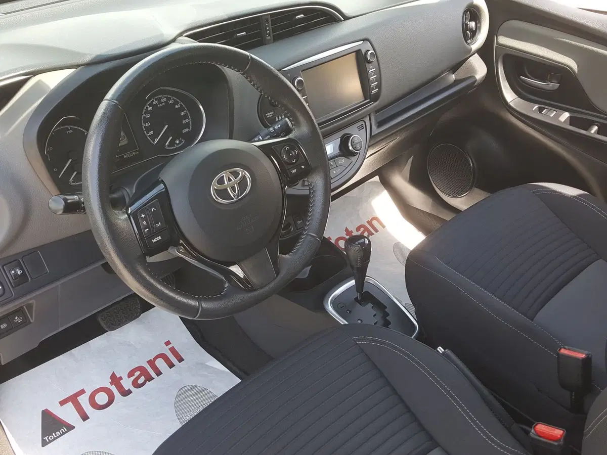 Toyota Yaris usata a L'Aquila (15)
