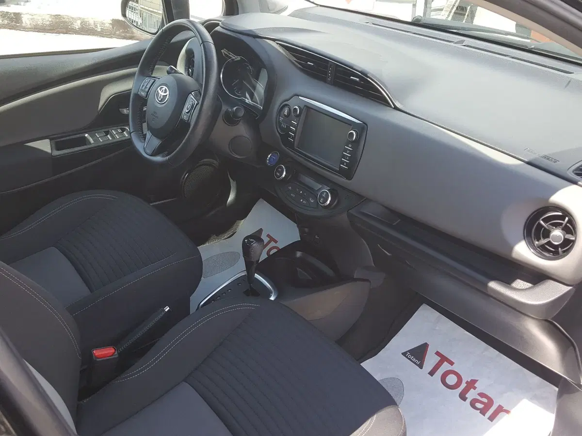 Toyota Yaris usata a L'Aquila (19)