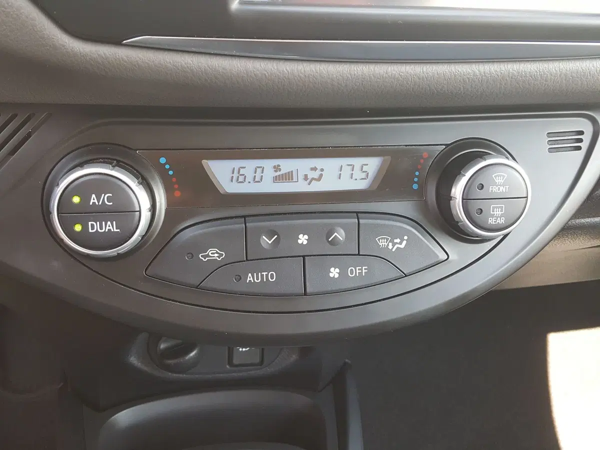 Toyota Yaris usata a L'Aquila (6)