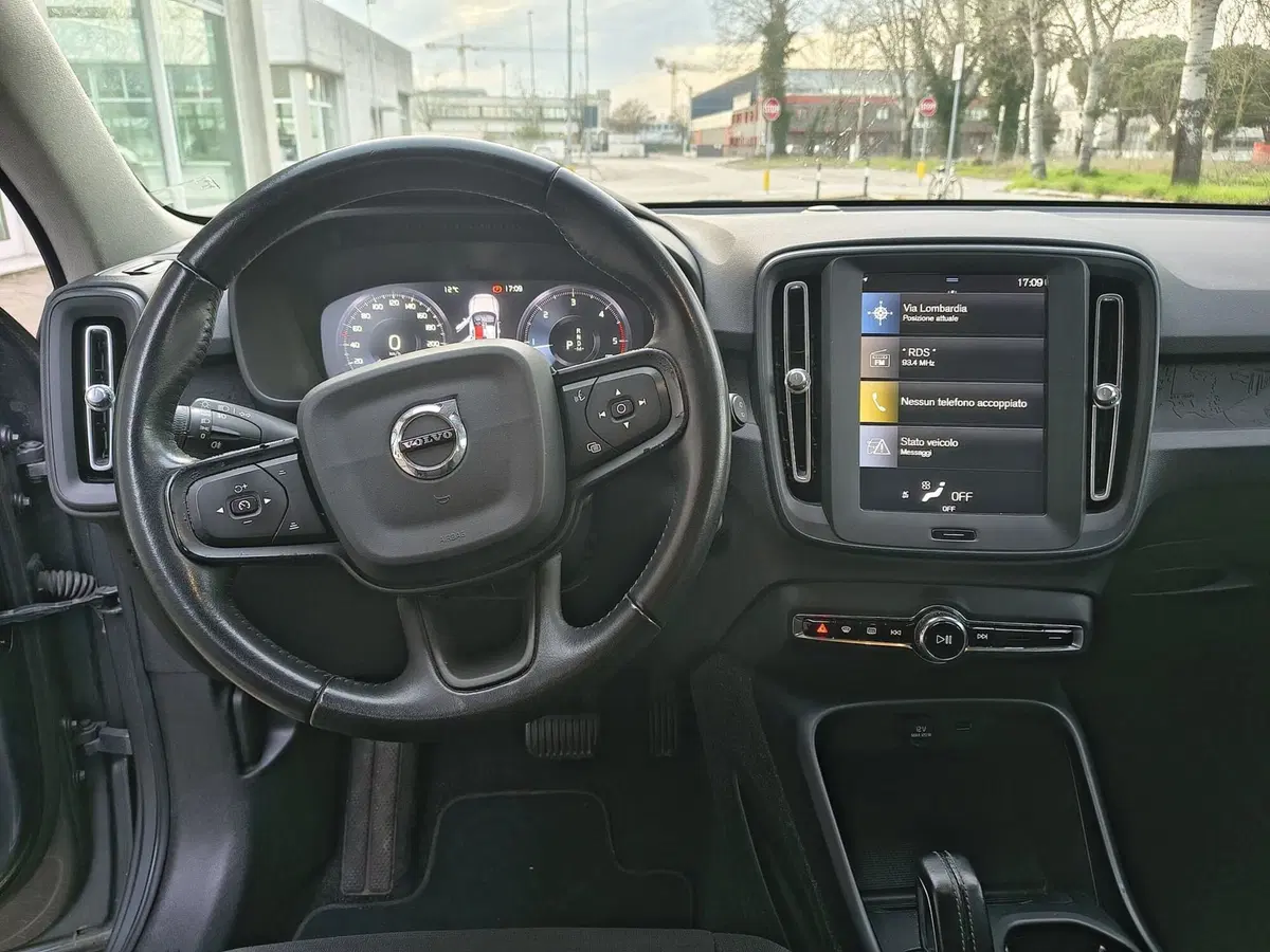 Volvo XC40 usata a Padova (12)