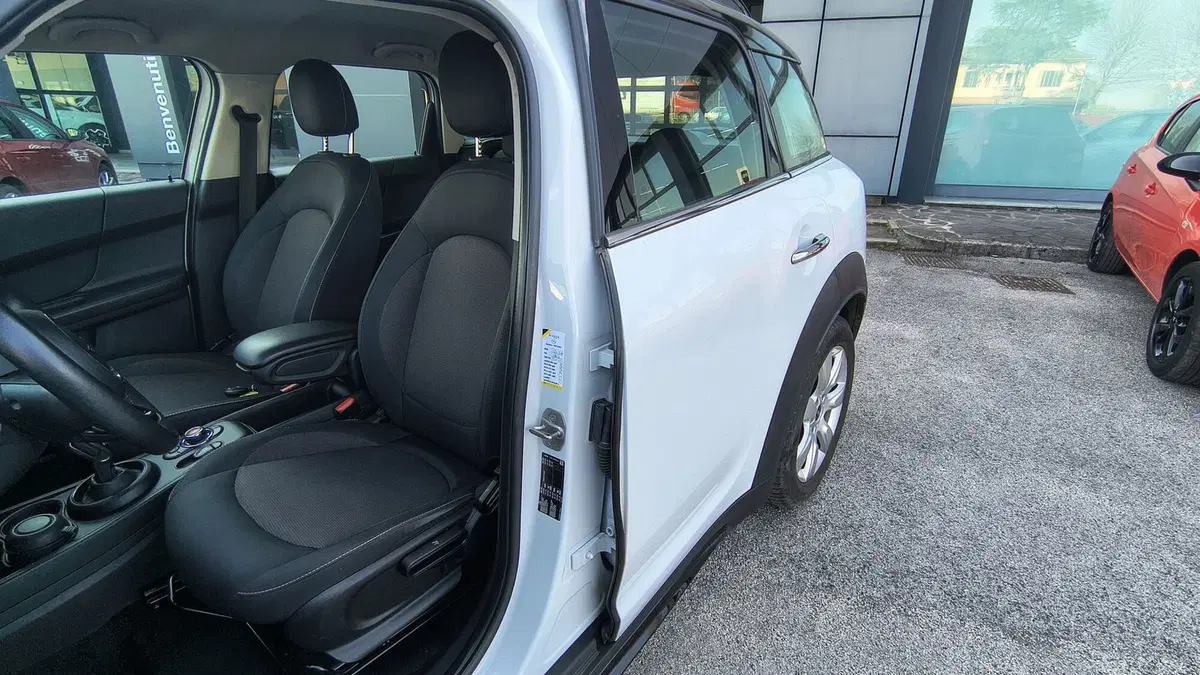 MINI Mini Countryman usata a Padova (14)