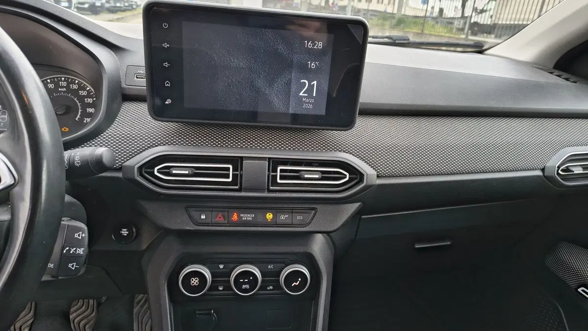 Dacia Jogger usata a Padova (11)