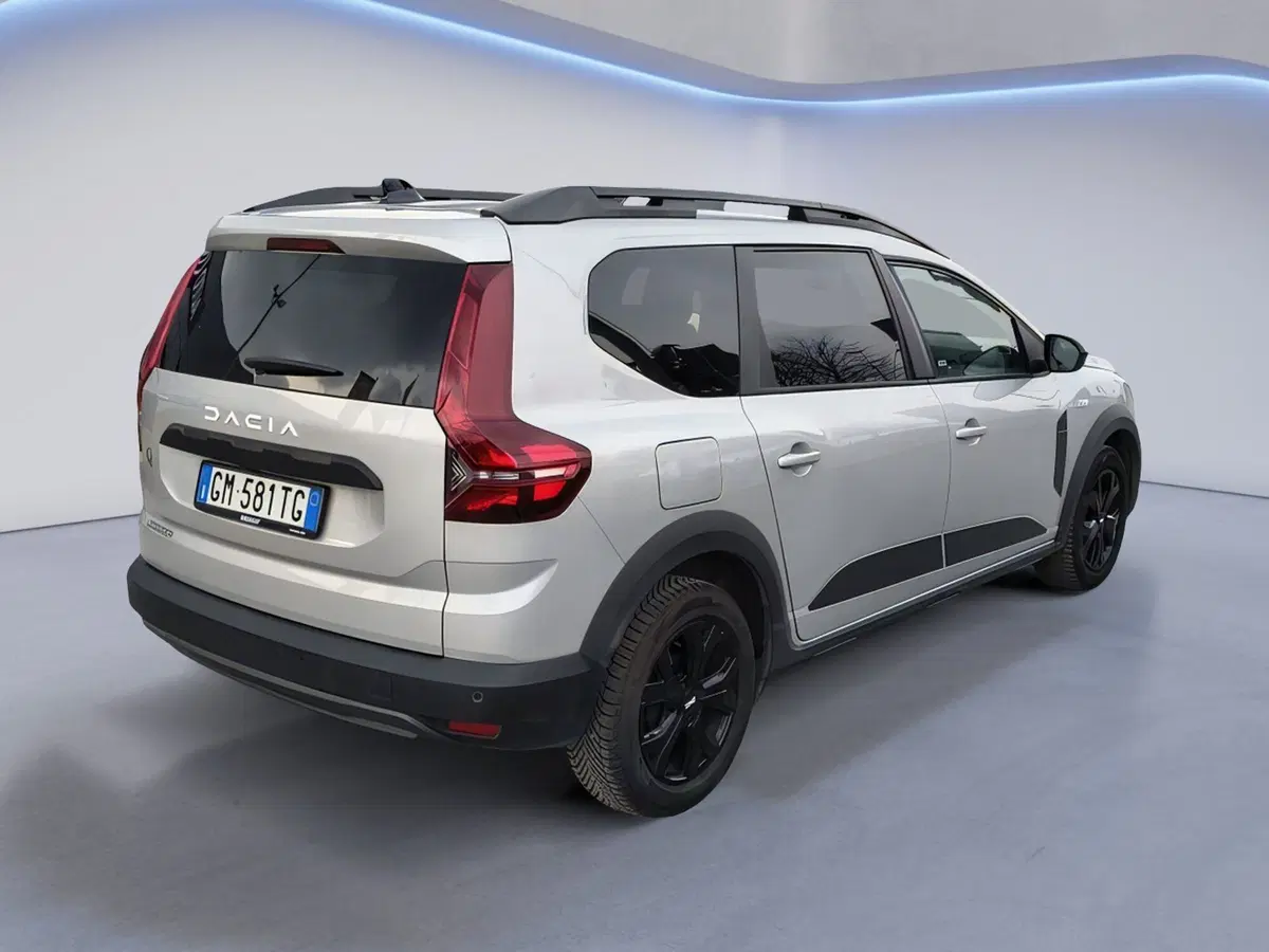 Dacia Jogger usata a Padova (6)