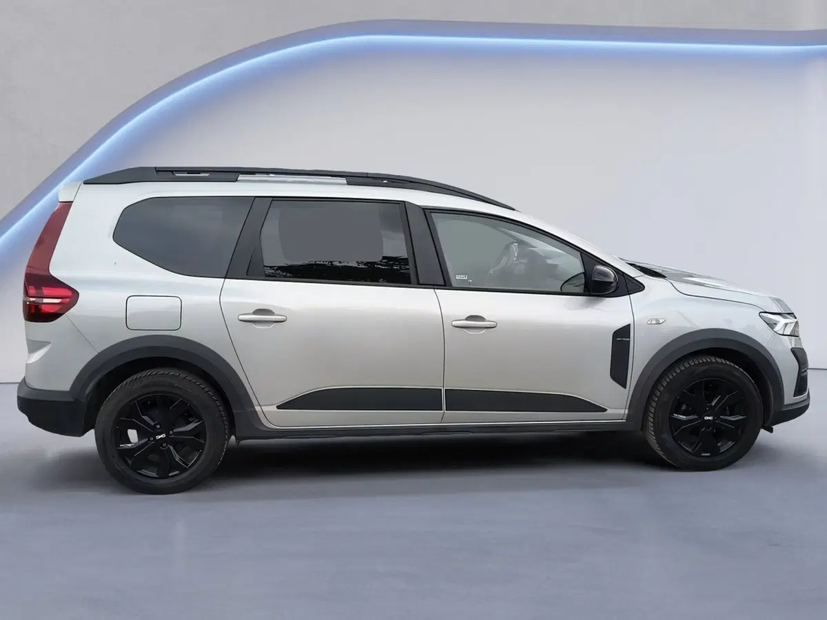 Dacia Jogger usata a Padova (7)