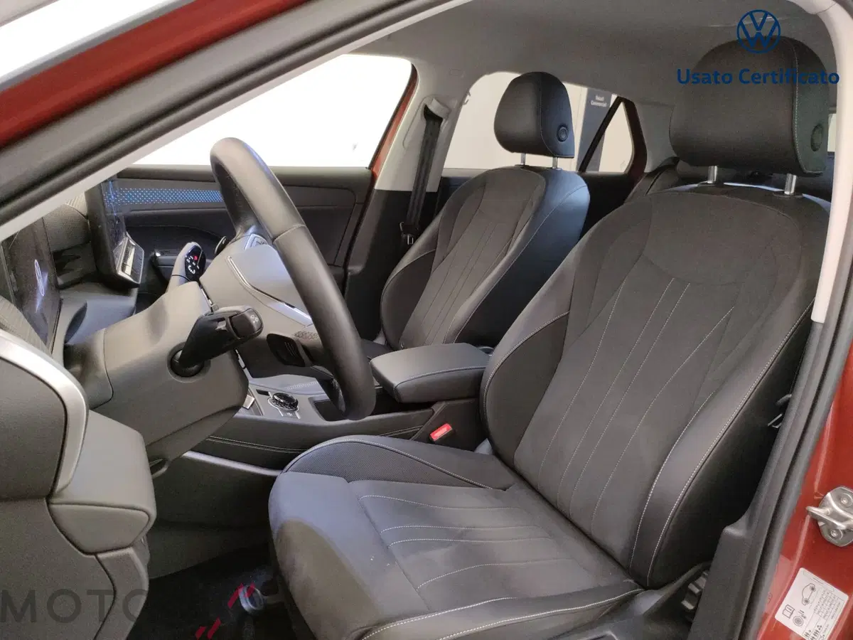 Volkswagen T-Roc usata a Varese (11)