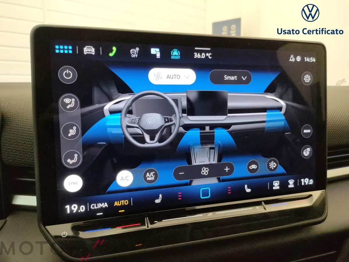 Volkswagen T-Roc usata a Varese (16)