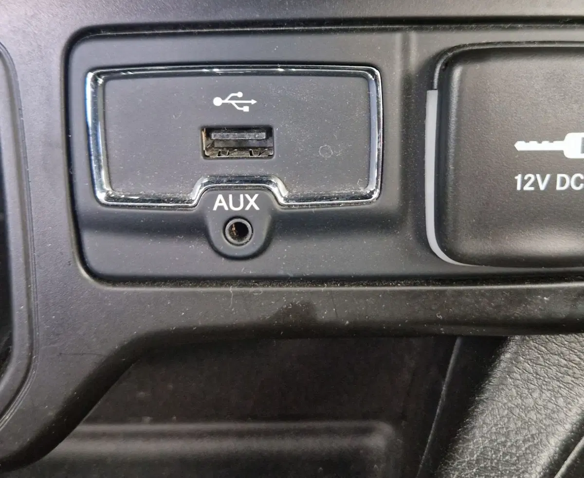 Jeep Renegade usata a Terni (14)