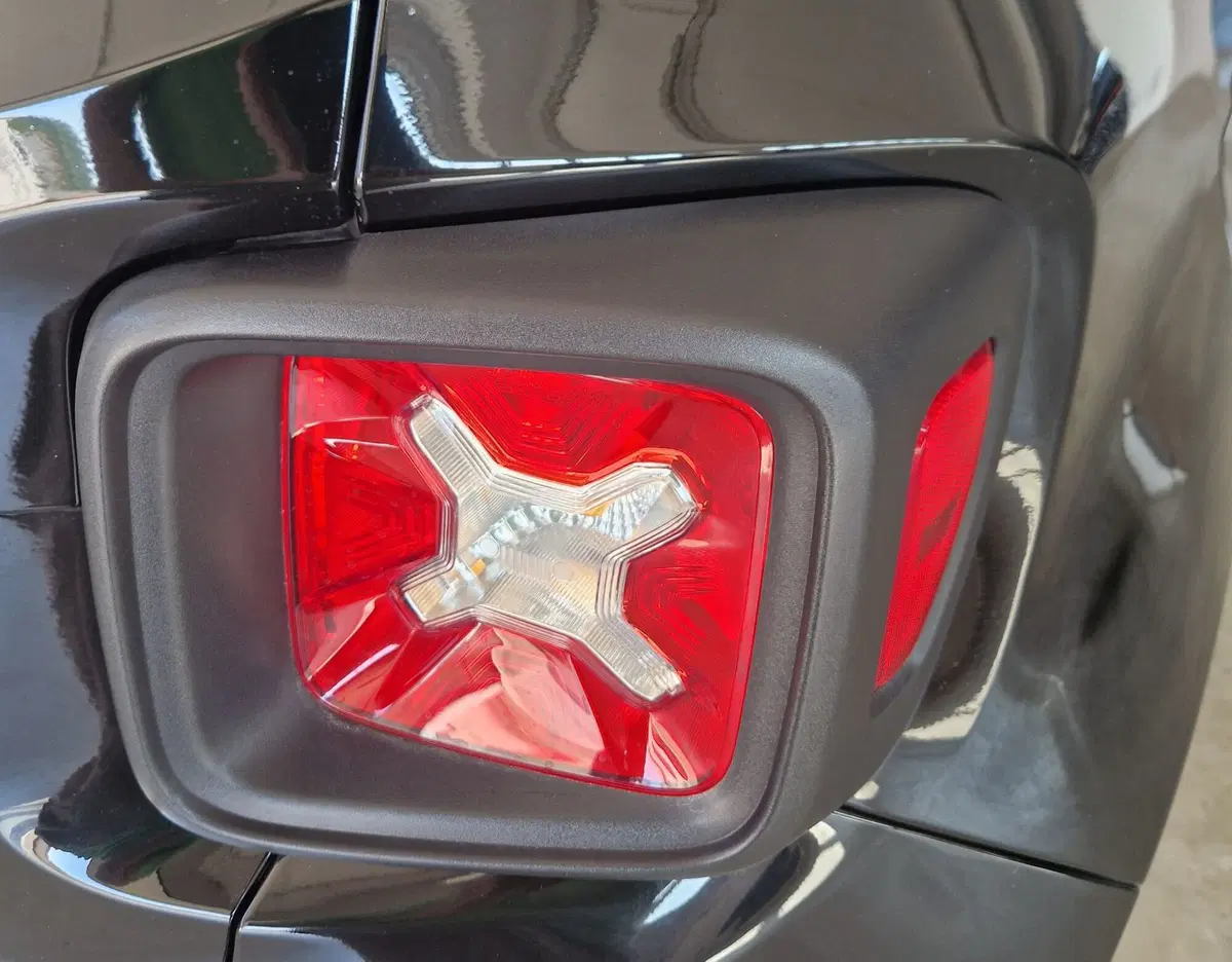 Jeep Renegade usata a Terni (17)
